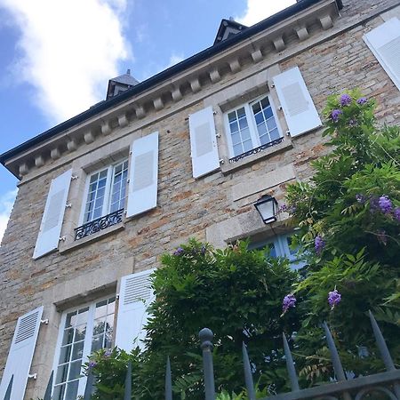 Bed and Breakfast Le 14 St Michel Josselin Exterior foto