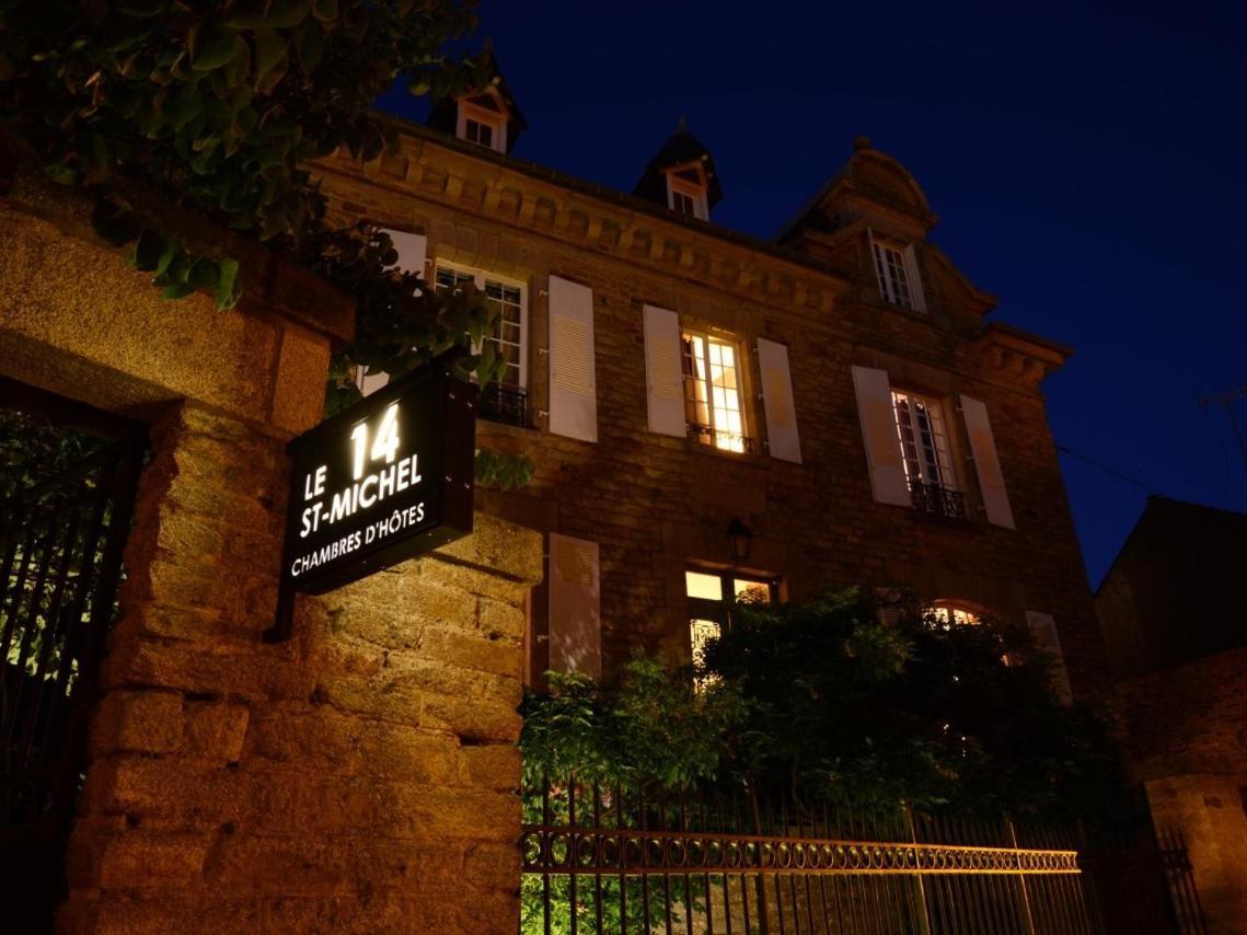 Bed and Breakfast Le 14 St Michel Josselin Exterior foto