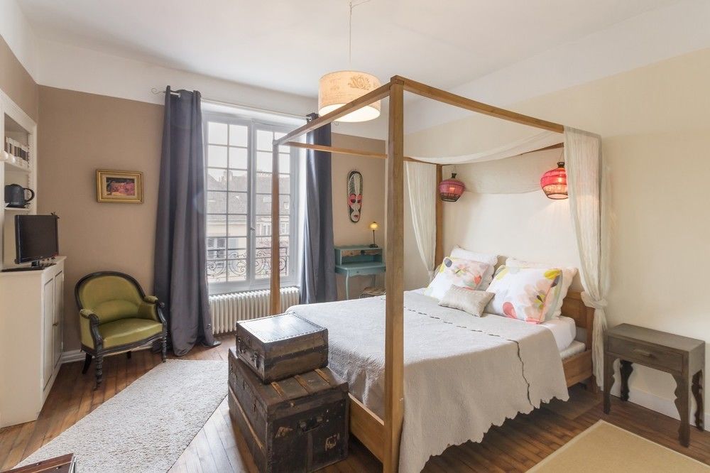 Bed and Breakfast Le 14 St Michel Josselin Exterior foto