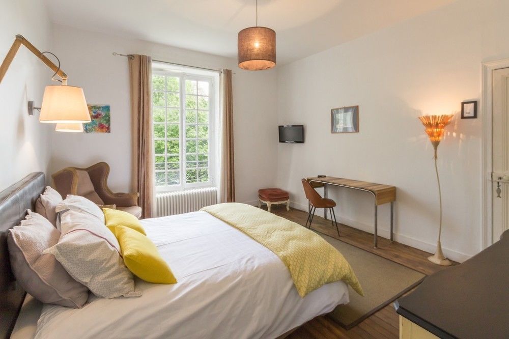 Bed and Breakfast Le 14 St Michel Josselin Exterior foto