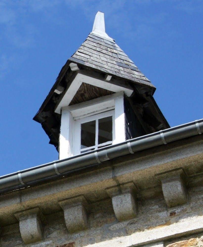 Bed and Breakfast Le 14 St Michel Josselin Exterior foto