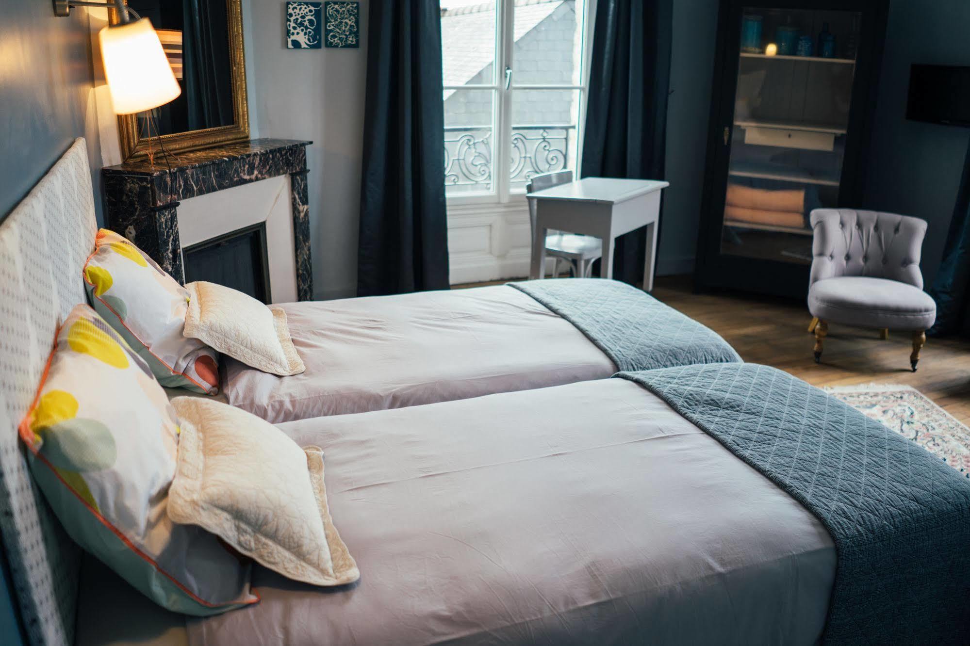 Bed and Breakfast Le 14 St Michel Josselin Exterior foto